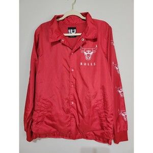 Chicago Bulls Polyester Warm Up Jacket, Vintage, Size Medium